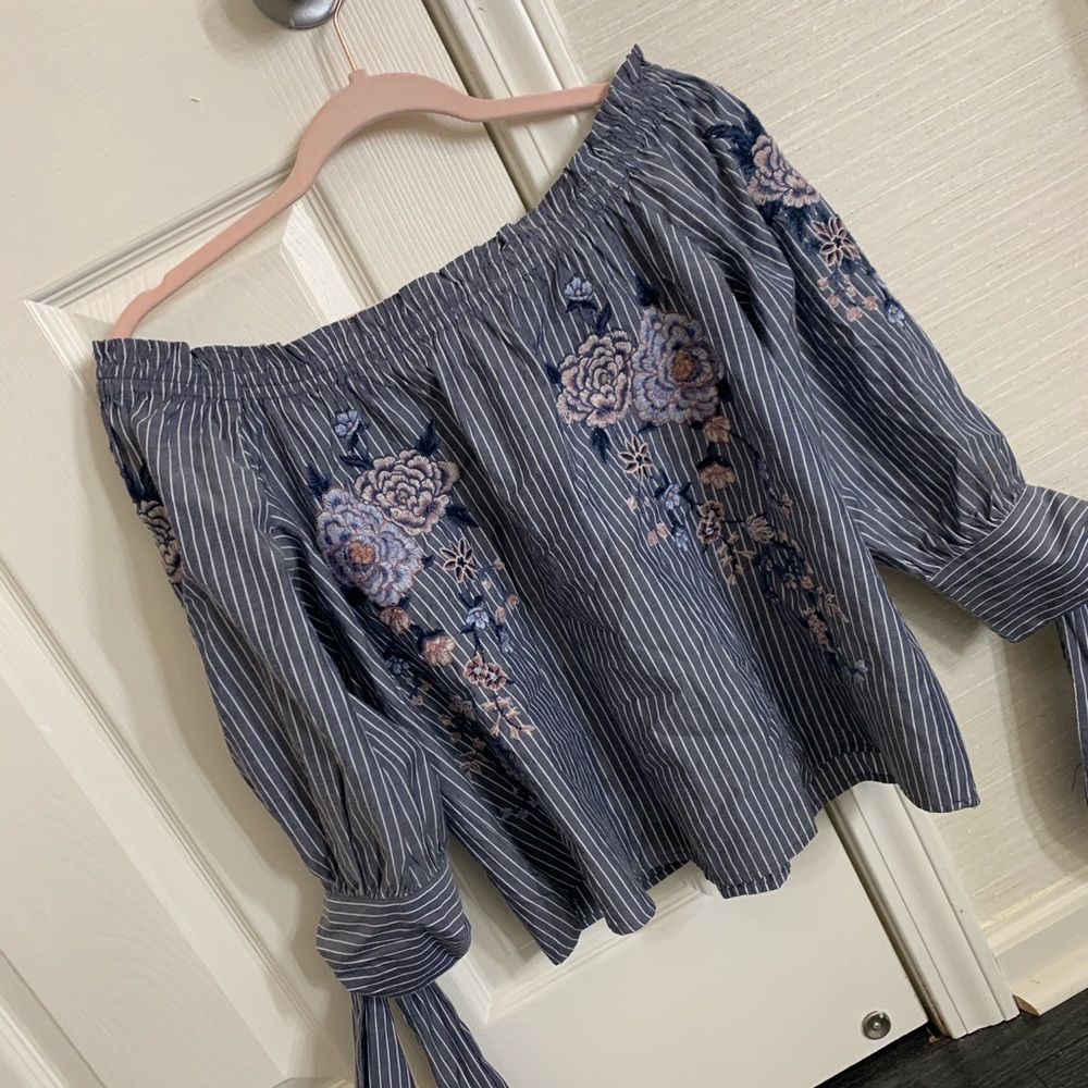 American Eagle Off the Shoulder Top